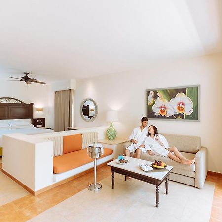 Occidental At Xcaret Destination Hotel Playa del Carmen Bagian luar foto A room at the Iberostar Grand Hotel at Playa del Inglés, Gran Canaria