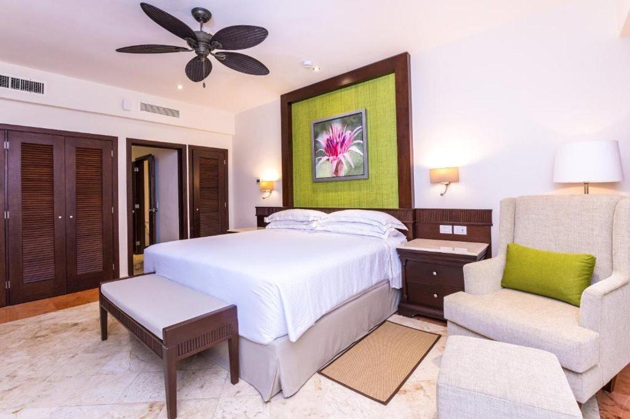 Occidental At Xcaret Destination Hotel Playa del Carmen Bagian luar foto A bedroom at the Hard Rock Hotel