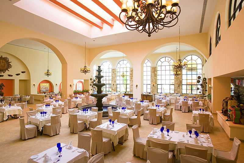 Occidental At Xcaret Destination Hotel Playa del Carmen Bagian luar foto The restaurant at the hotel
