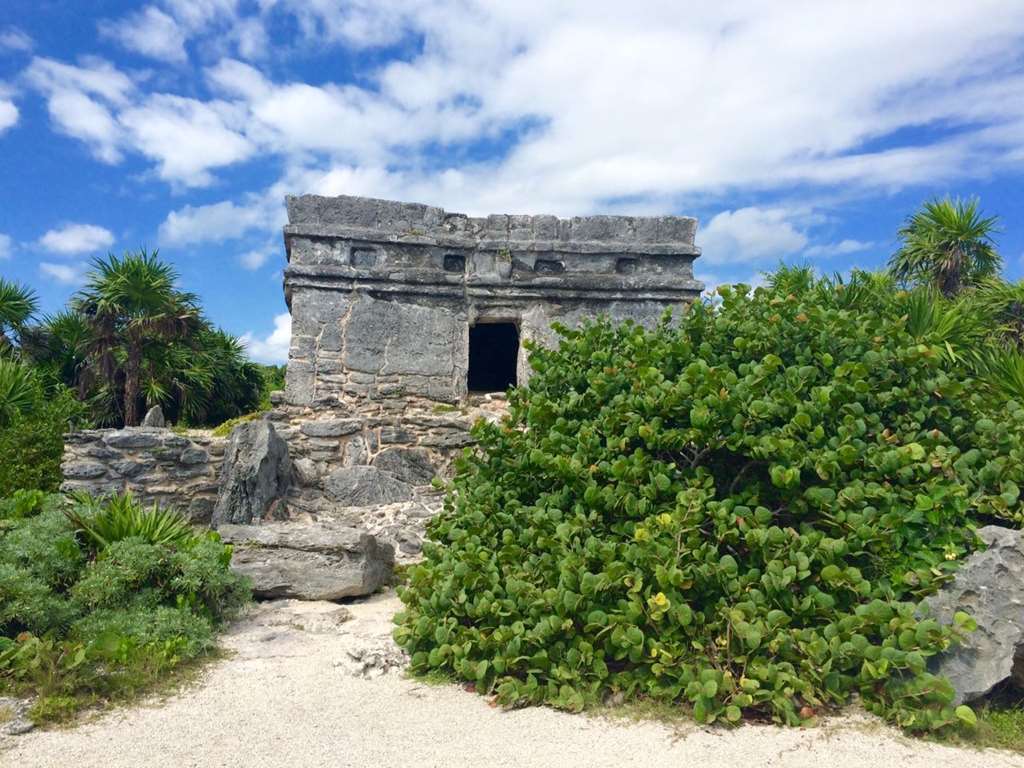 Occidental At Xcaret Destination Hotel Playa del Carmen Bagian luar foto El Castillo