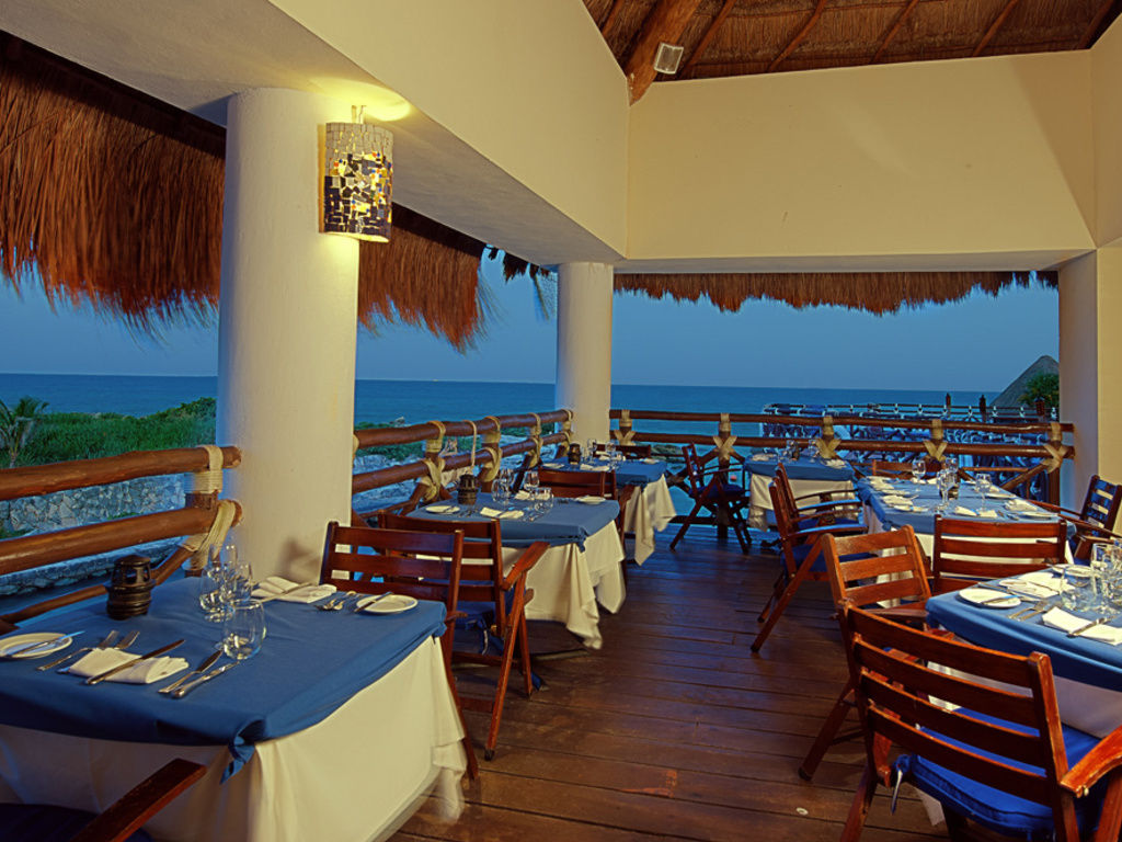 Occidental At Xcaret Destination Hotel Playa del Carmen Bagian luar foto Restaurant at the Grand Palladium Resort
